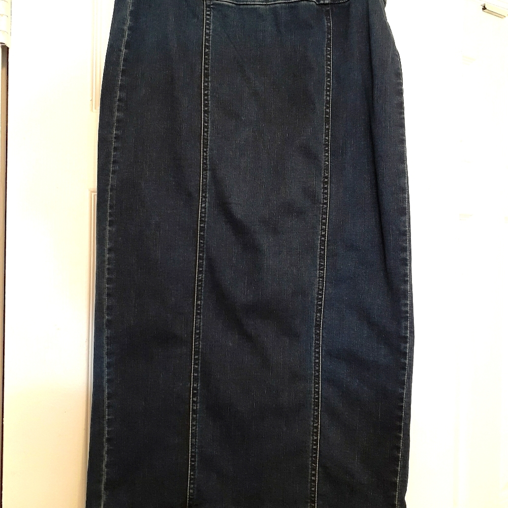 Denim skirt